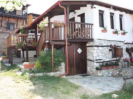 Guesthouse Eleni Palaios Panteleimonas Bagian luar foto