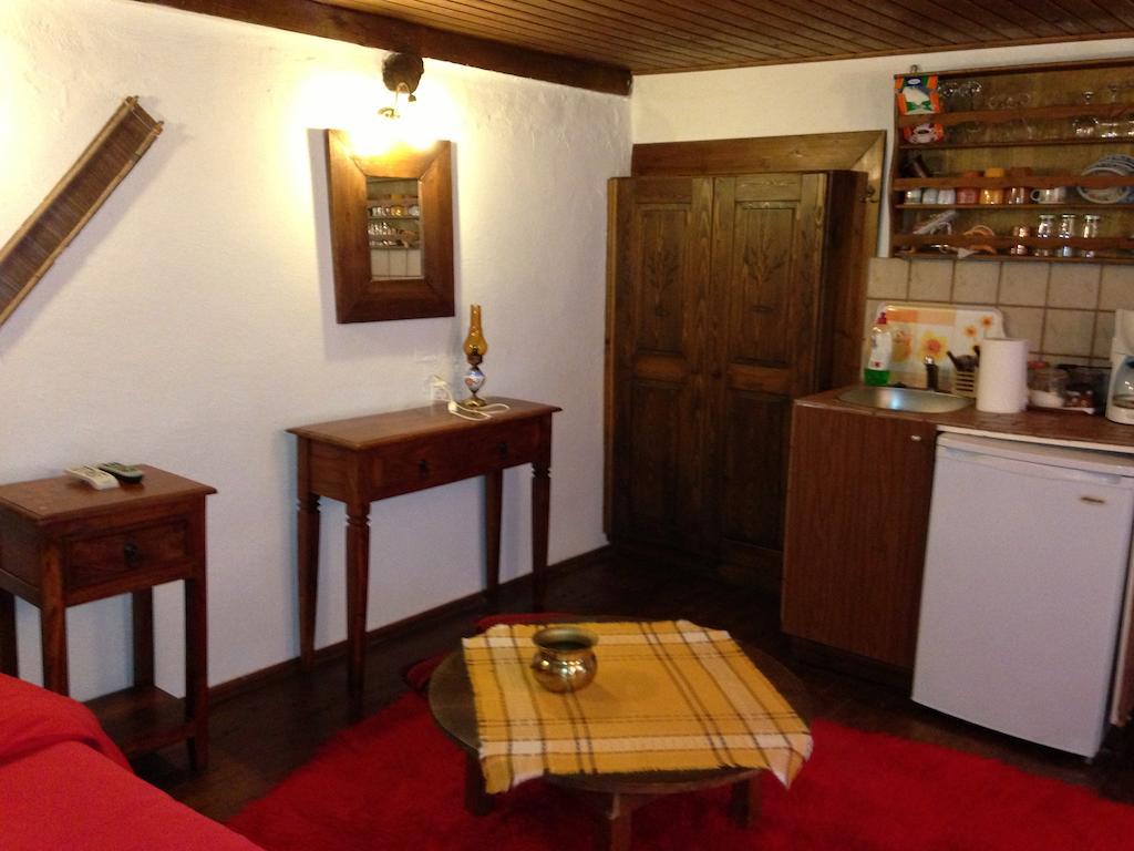 Guesthouse Eleni Palaios Panteleimonas Bagian luar foto